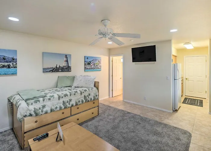 Arizona Retreat W/ Casita ~ 2 Mi To Havasu * Lake Havasu City